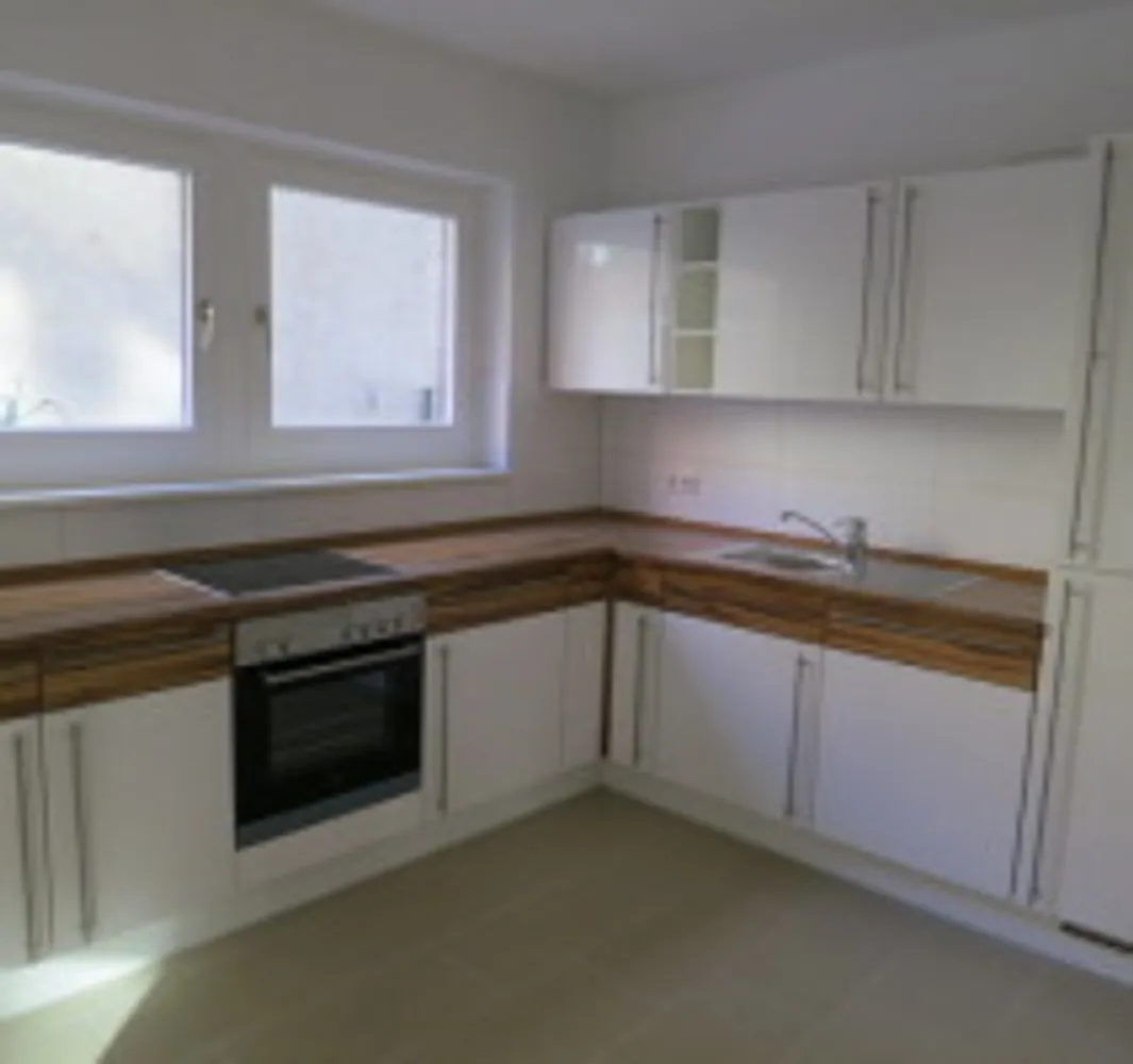 4 Zimmer Wohnung mit 121 m² in Berlin – Bild 2