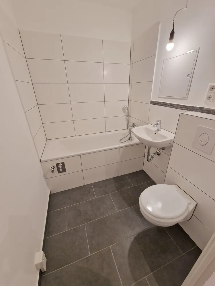 2 Zimmer Wohnung mit 51 m² in Halle (Saale) – Bild 5