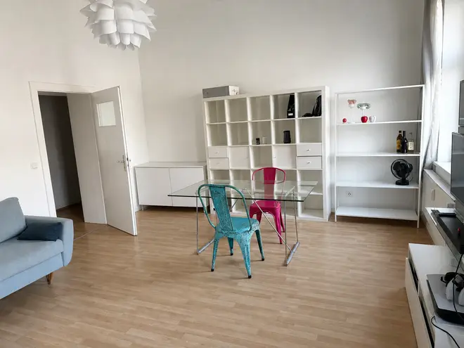 2 Zimmer Wohnung mit 75 m² in Düsseldorf – Bild 2