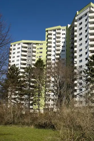 4 Zimmer Wohnung mit 96 m² in Berlin – Bild 3