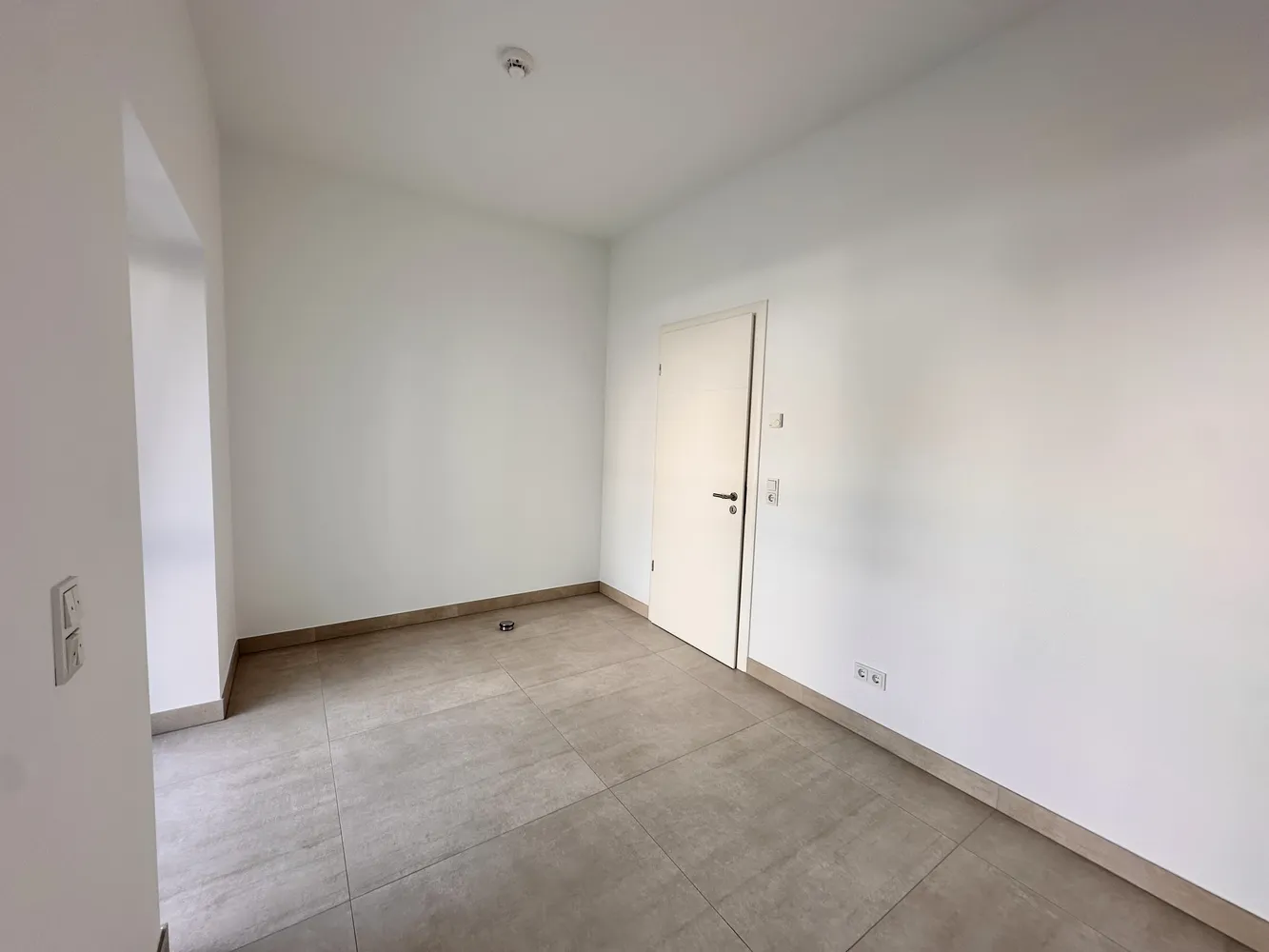 4 Zimmer Wohnung mit 137 m² in Düsseldorf – Bild 6