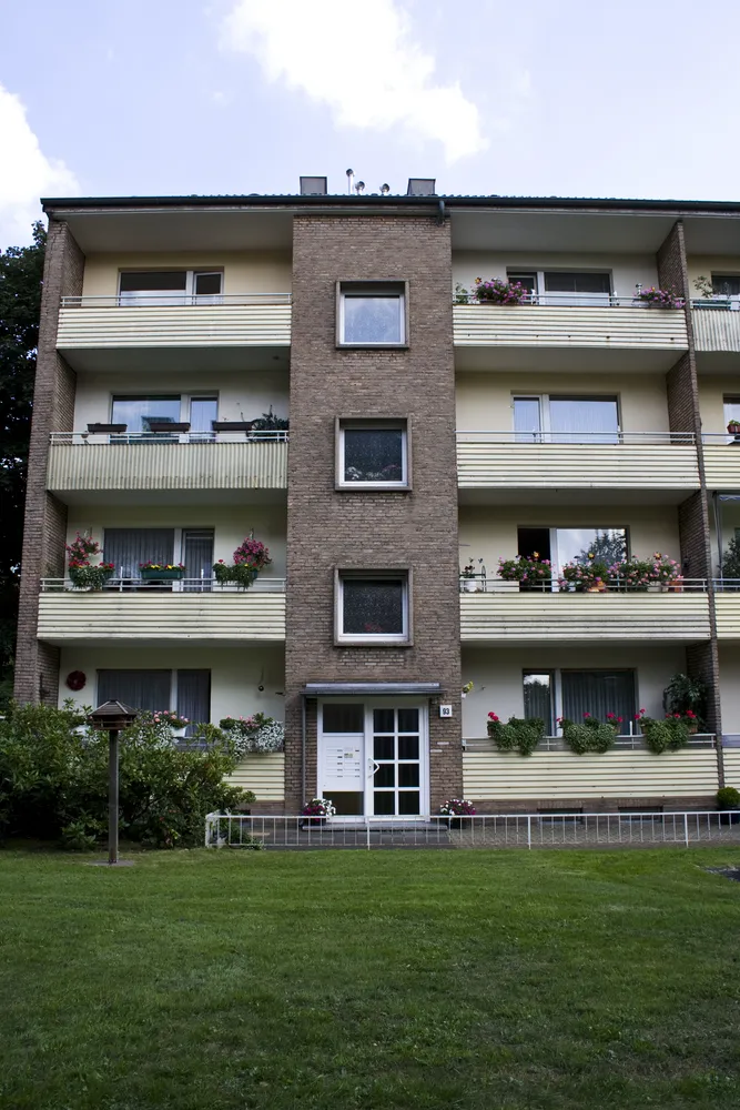 2 Zimmer Wohnung mit 60 m² in Krefeld – Bild 1