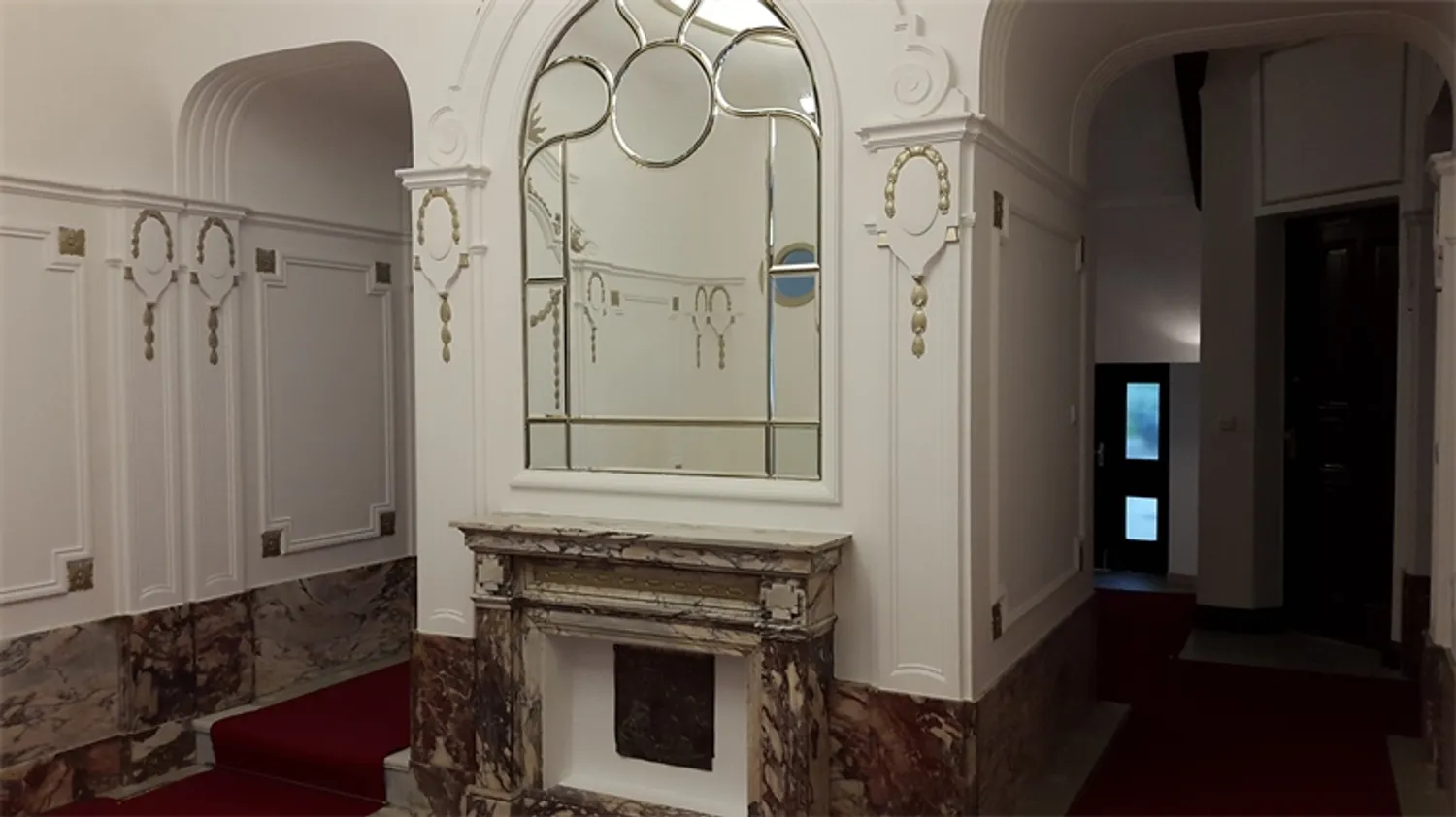 6 Zimmer Wohnung mit 242 m² in Berlin – Bild 5