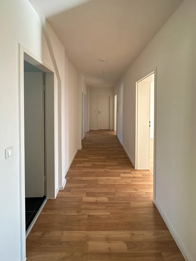 5 Zimmer Wohnung mit 124 m² in Magdeburg – Bild 2
