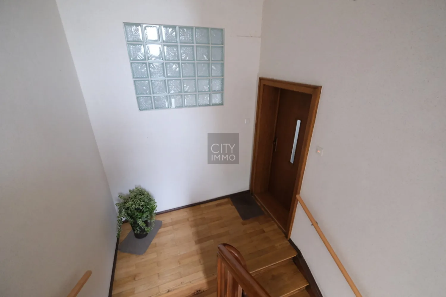 4 Zimmer Wohnung mit 104 m² in Nürnberg – Bild 2