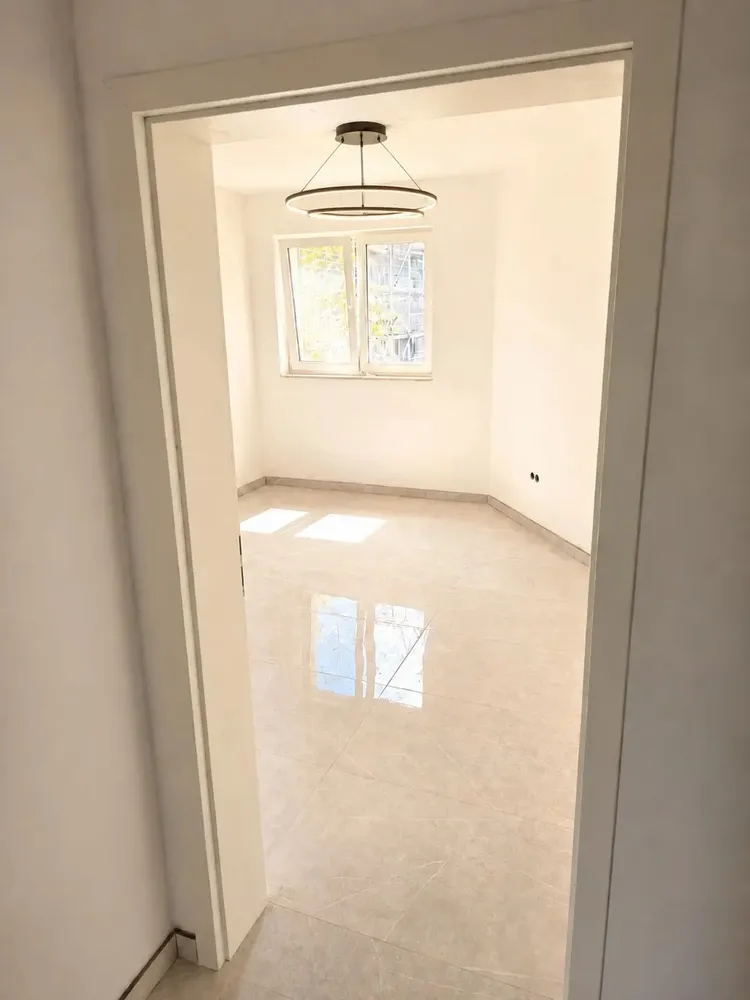 3 Zimmer Wohnung mit 102 m² in Berlin – Bild 2