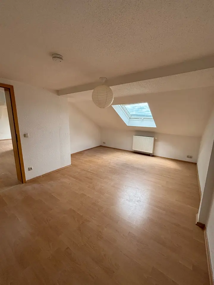 3 Zimmer Wohnung mit 93 m² in Gera – Bild 2