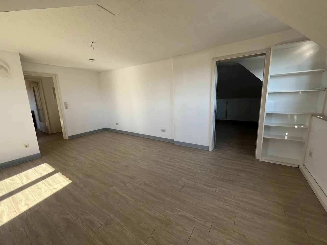 2 Zimmer Wohnung mit 66 m² in Ludwigshafen am Rhein – Bild 4