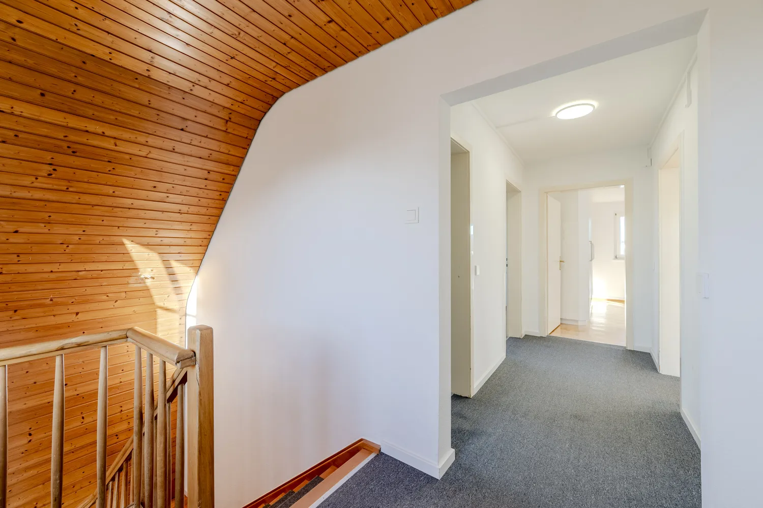 6 Zimmer Haus mit 153 m² in Esslingen am Neckar – Bild 2