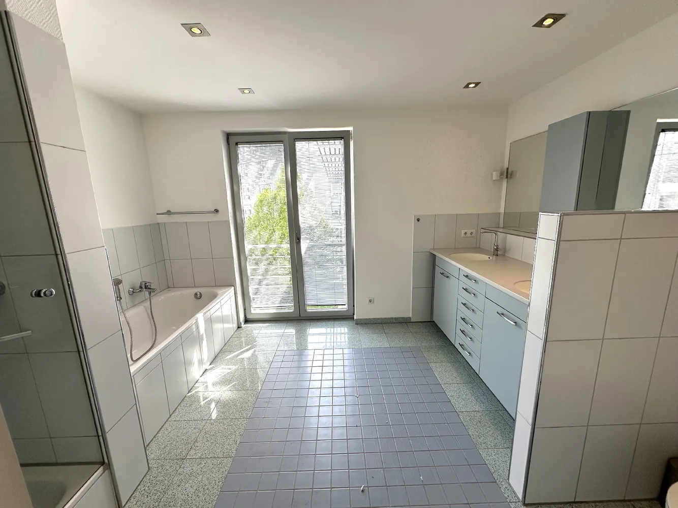 5 Zimmer Wohnung mit 221 m² in Düsseldorf – Bild 11