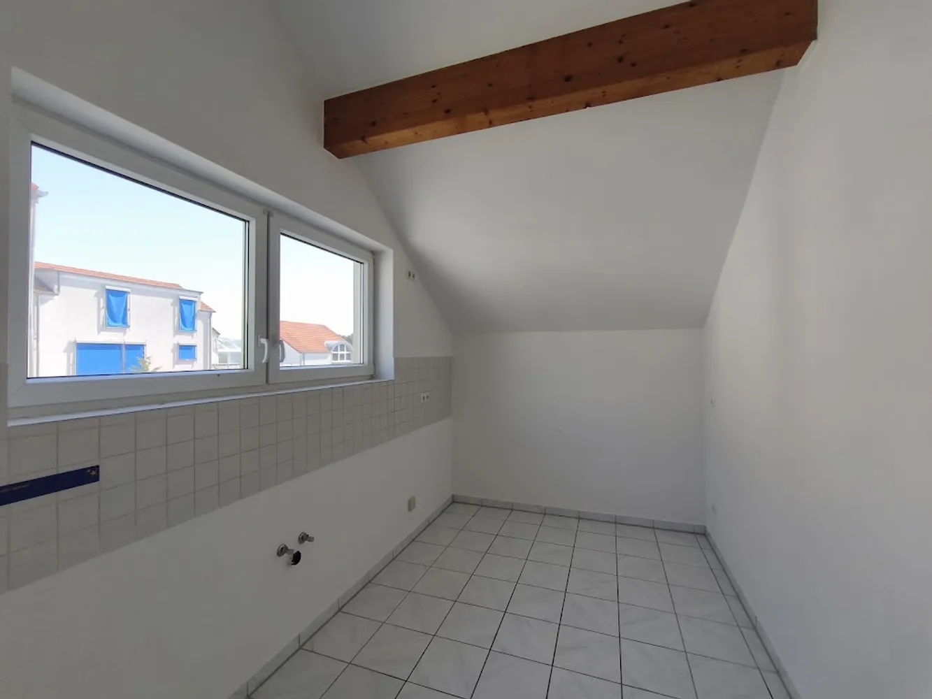 2 Zimmer Wohnung mit 85 m² in Bitterfeld-Wolfen – Bild 4