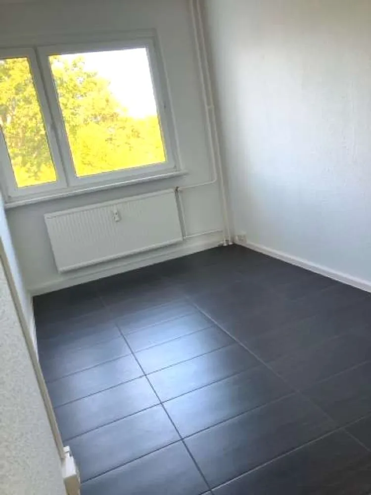 6 Zimmer Wohnung mit 114 m² in Halle (Saale) – Bild 7