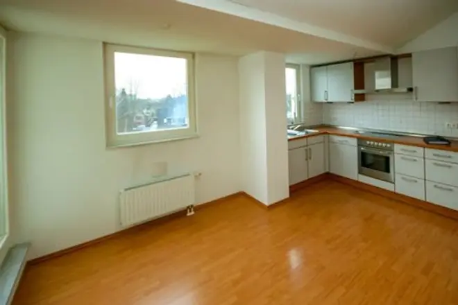 3 Zimmer Wohnung mit 94 m² in Hamburg – Bild 3