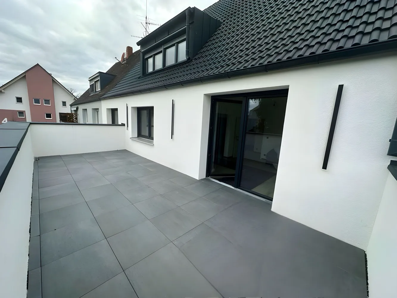 4 Zimmer Wohnung mit 119 m² in Nürnberg – Bild 1