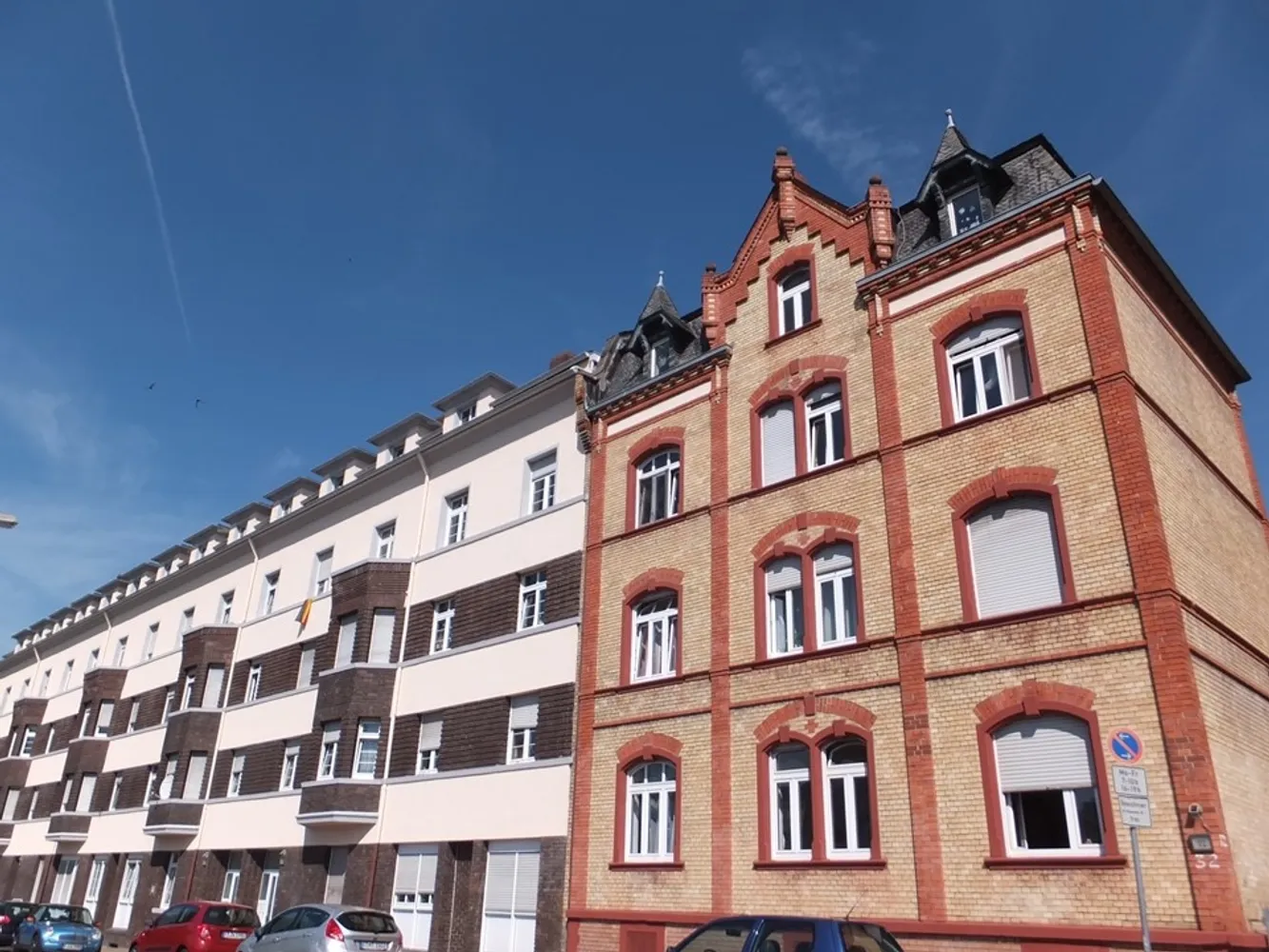 4 room apartment with 107 m² in Frankfurt am Main – Photo 1