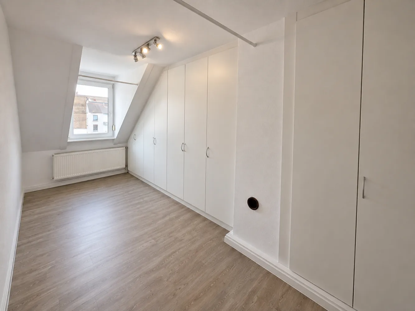 4 Zimmer Wohnung mit 95 m² in Mannheim – Bild 2