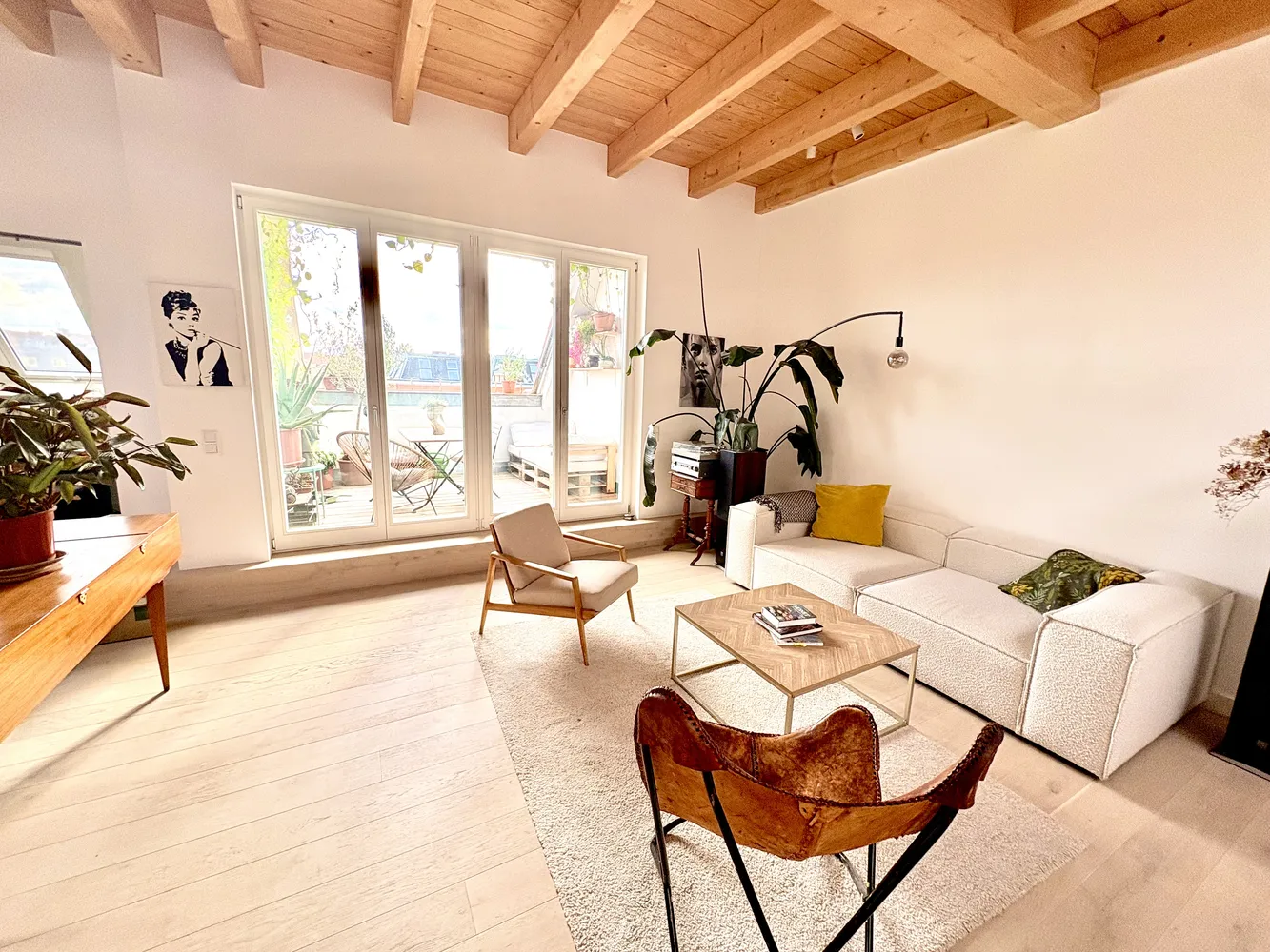3 Zimmer Wohnung mit 100 m² in Berlin – Bild 1