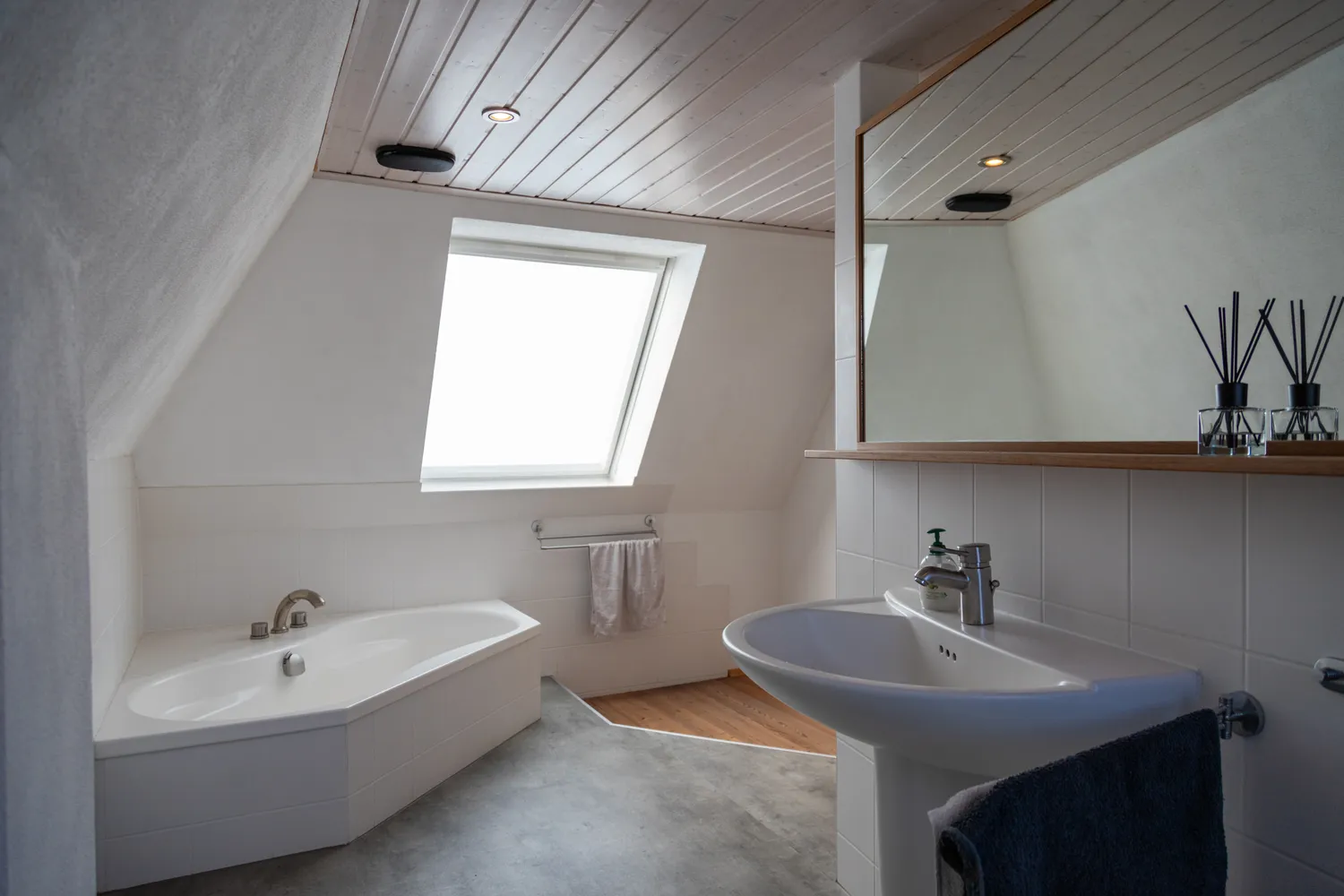 5 Zimmer Wohnung mit 108 m² in Stuttgart – Bild 7