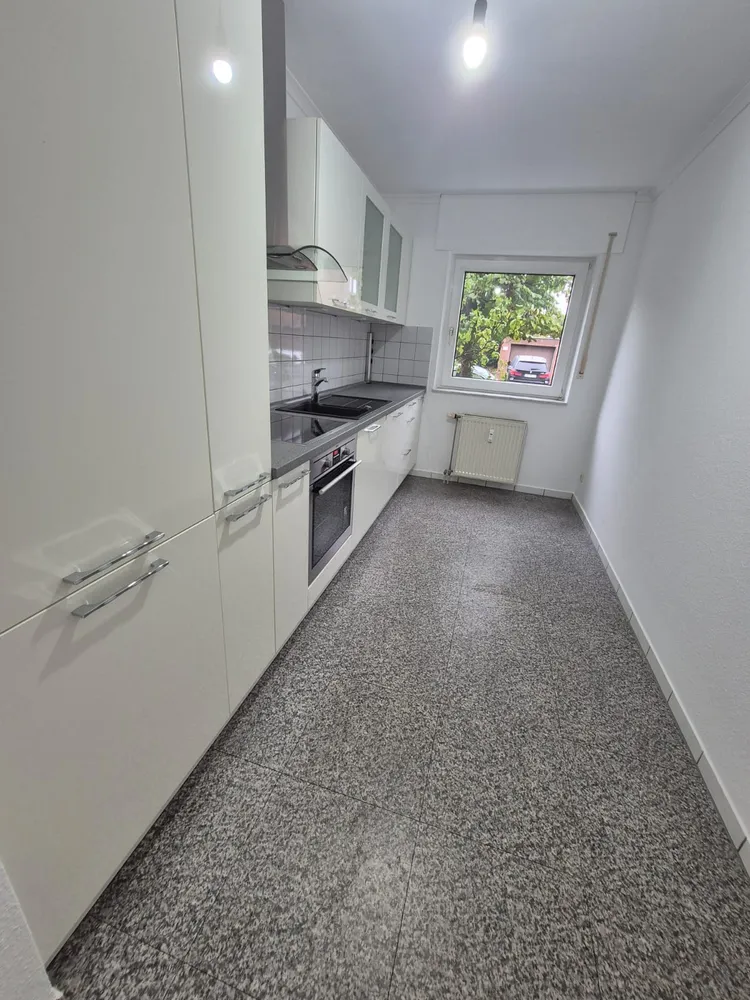2 Zimmer Wohnung mit 67 m² in Krefeld – Bild 2