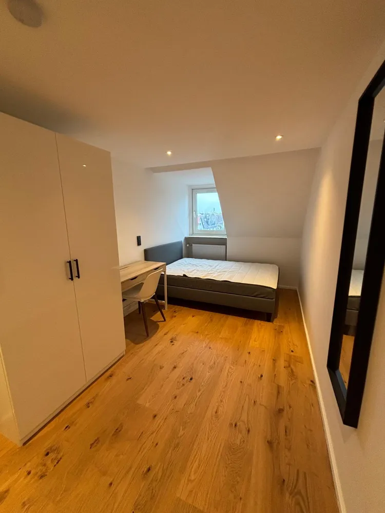 WG-Zimmer mit 13 m² in München – Bild 3