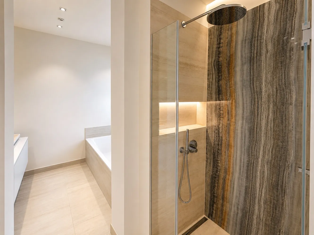 3 Zimmer Wohnung mit 129 m² in Hamburg – Bild 11