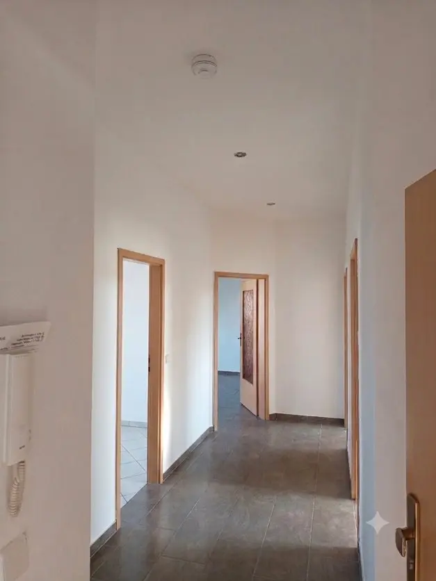3 Zimmer Wohnung mit 66 m² in Weißenfels – Bild 4