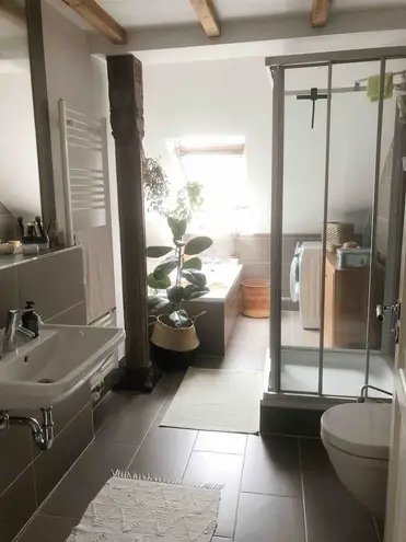 2 Zimmer Wohnung mit 84 m² in Köln – Bild 7