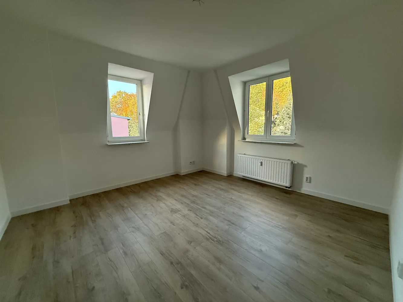 4 Zimmer Wohnung mit 104 m² in Freital – Bild 1