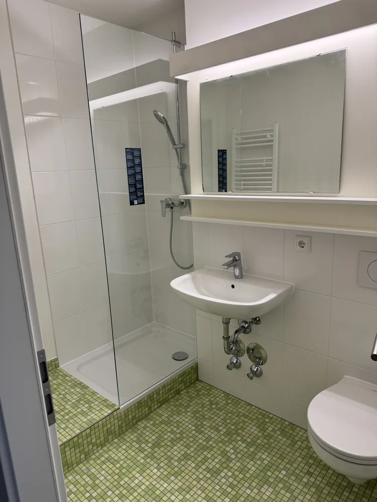 1 room apartment with 30 m² in Munich – Photo 4