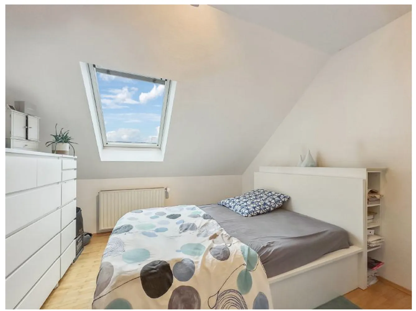 3 Zimmer Wohnung mit 92 m² in Frankfurt am Main – Bild 3