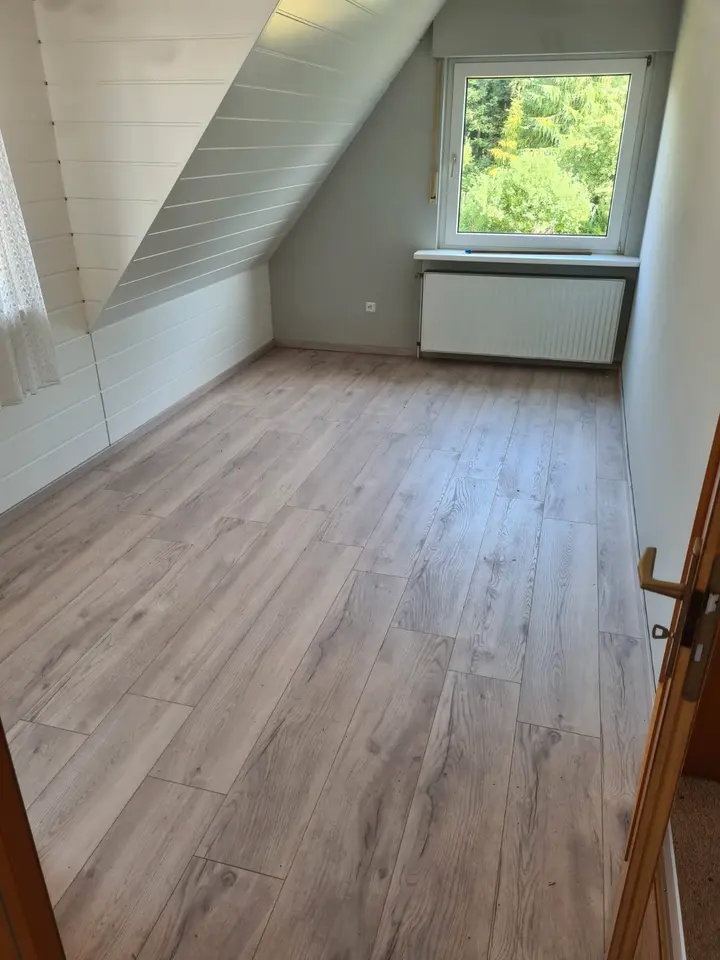 6 Zimmer Wohnung mit 140 m² in Oldenburg – Bild 1