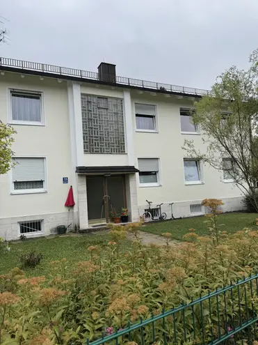 4 Zimmer Wohnung mit 82 m² in München – Bild 1