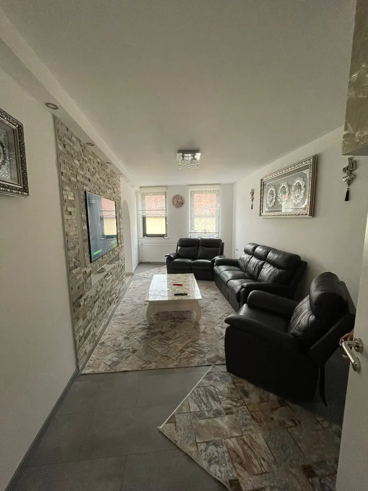4 room apartment with 120 m² in Ludwigshafen am Rhein – Photo 1