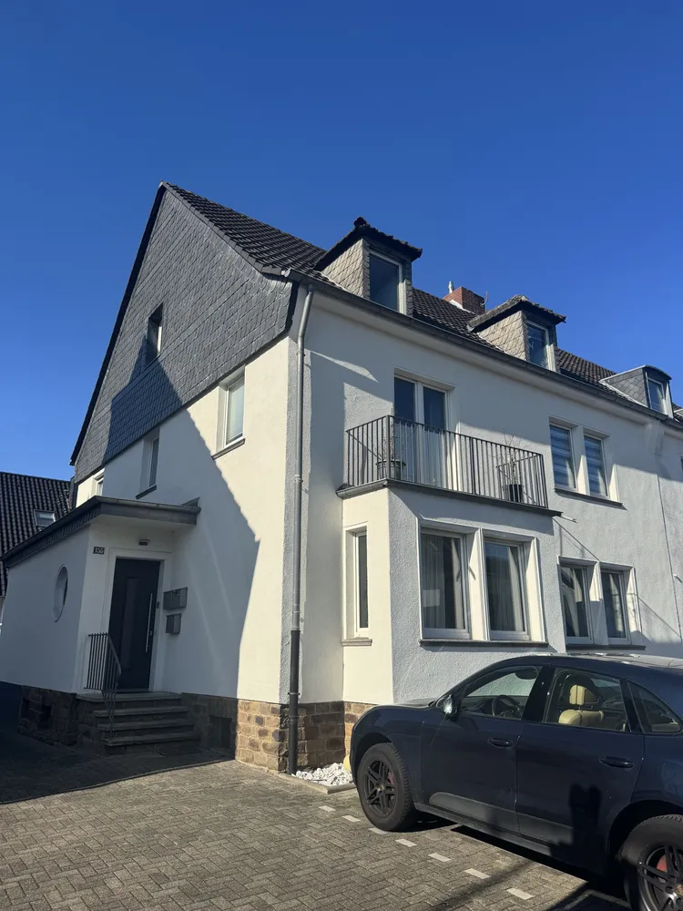 4 Zimmer Wohnung mit 90 m² in Köln – Bild 2