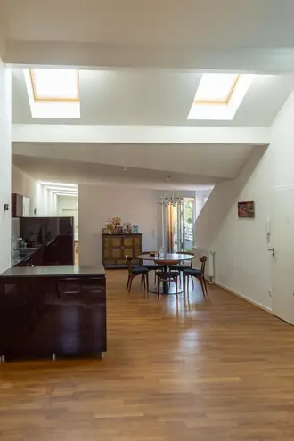 5 Zimmer Wohnung mit 155 m² in München – Bild 4