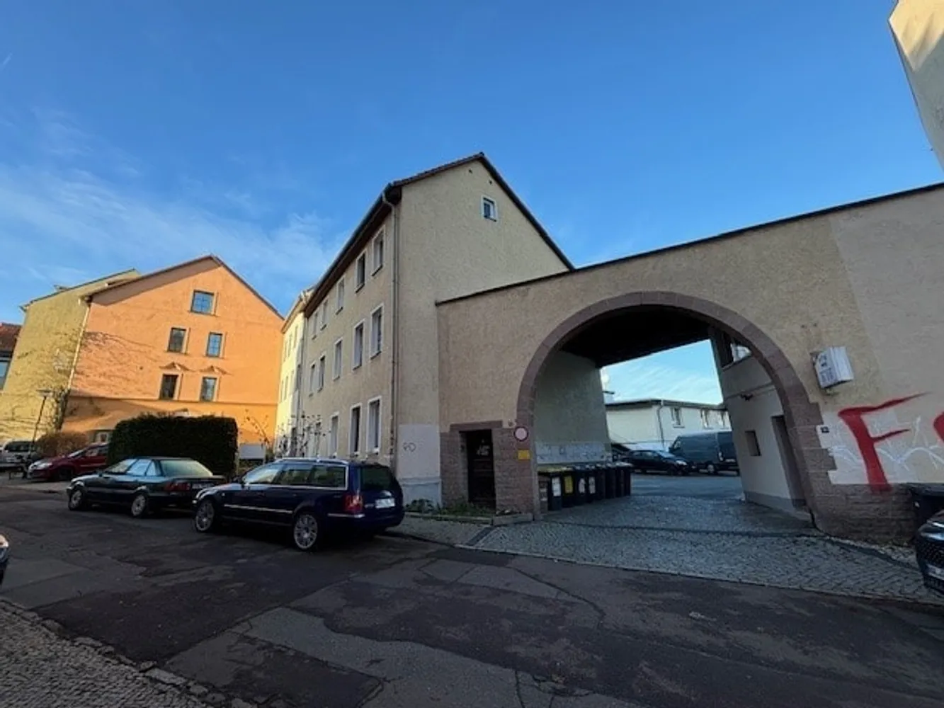 1 Zimmer Wohnung mit 32 m² in Halle (Saale) – Bild 1