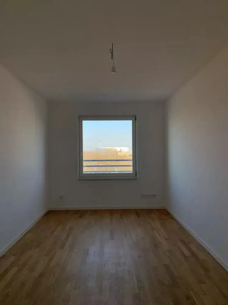 4 Zimmer Wohnung mit 92 m² in München – Bild 10