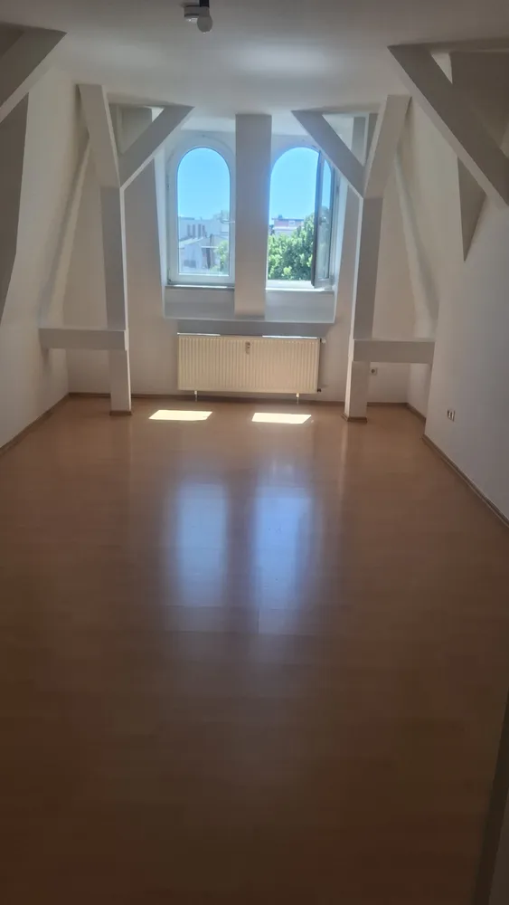 2 Zimmer Wohnung mit 76 m² in Halle (Saale) – Bild 6