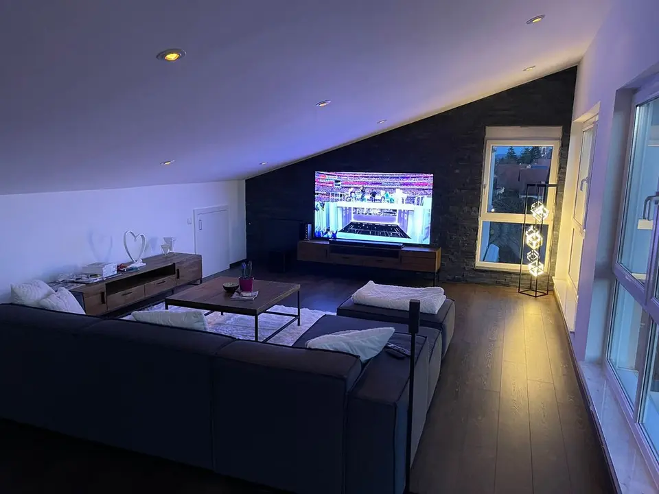 7 Zimmer Wohnung mit 213 m² in Tuttlingen – Bild 1