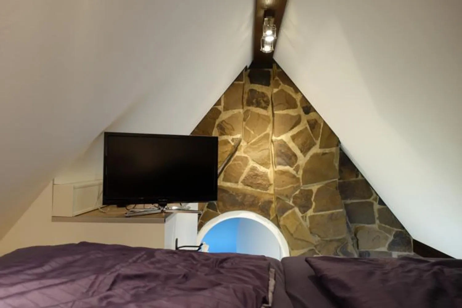 2 Zimmer Wohnung mit 32 m² in Köln – Bild 7
