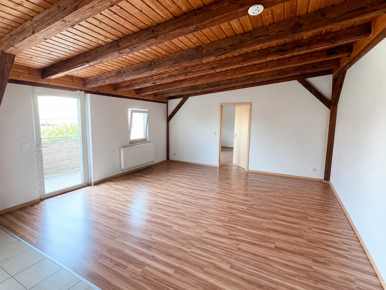 2 Zimmer Wohnung mit 65 m² in Halle (Saale) – Bild 3