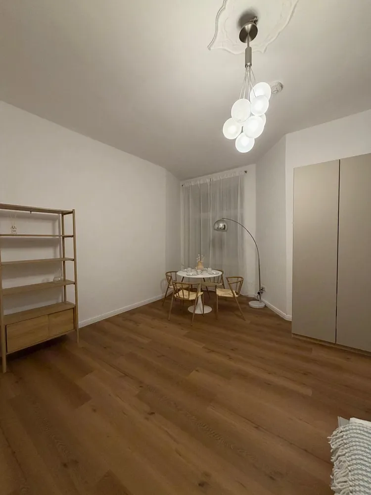 1 room apartment with 50 m² in Berlin – Photo 2
