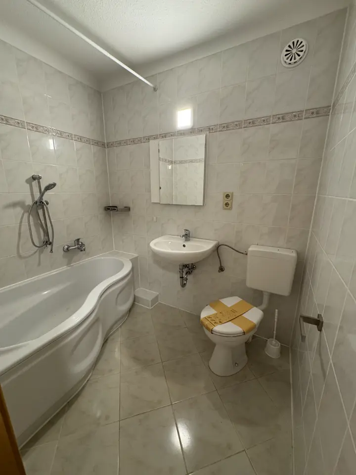 WG-Zimmer mit 150 m² in Neubrandenburg – Bild 4