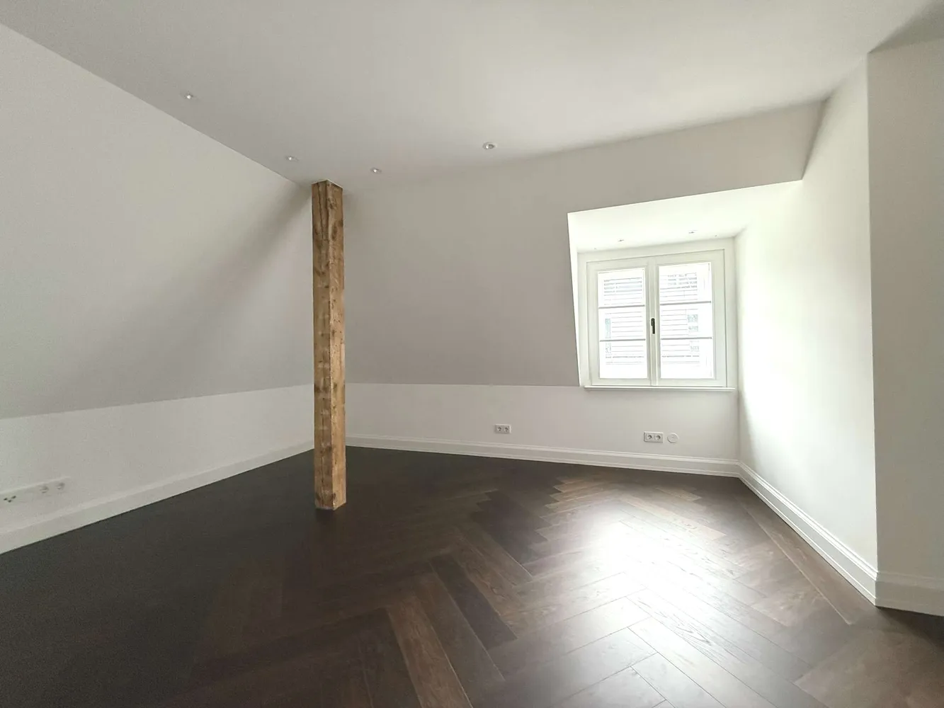 4 Zimmer Wohnung mit 145 m² in München – Bild 9