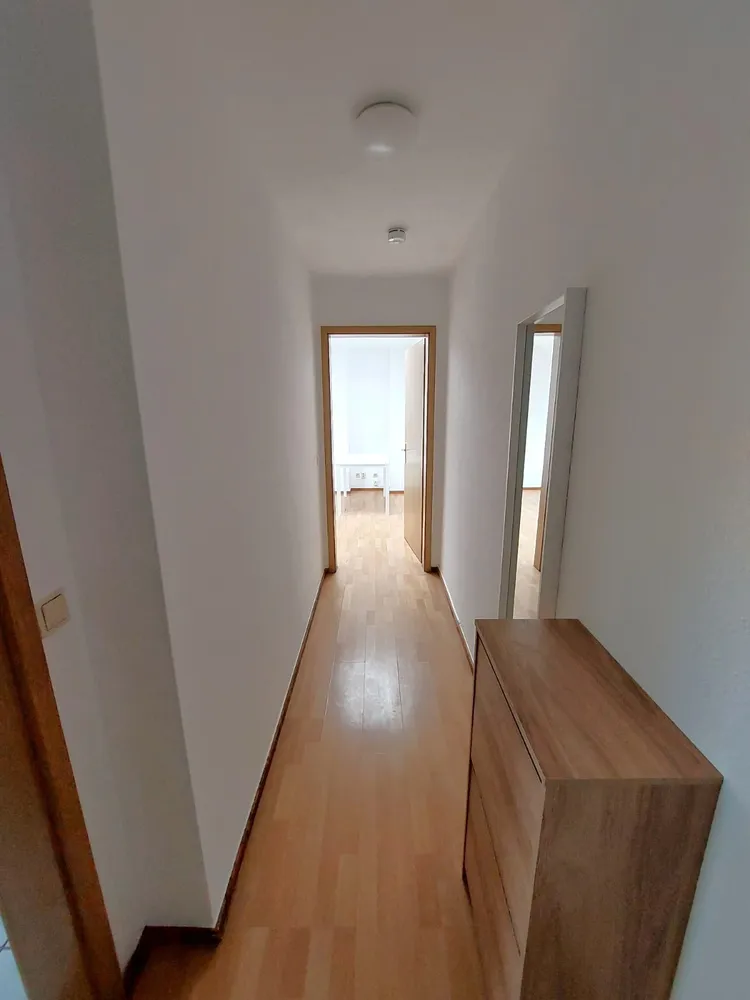 2 Zimmer Wohnung mit 70 m² in Berlin – Bild 2