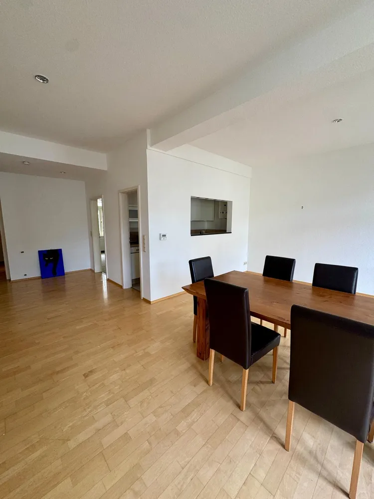 2 Zimmer Wohnung mit 70 m² in Wiesbaden – Bild 8
