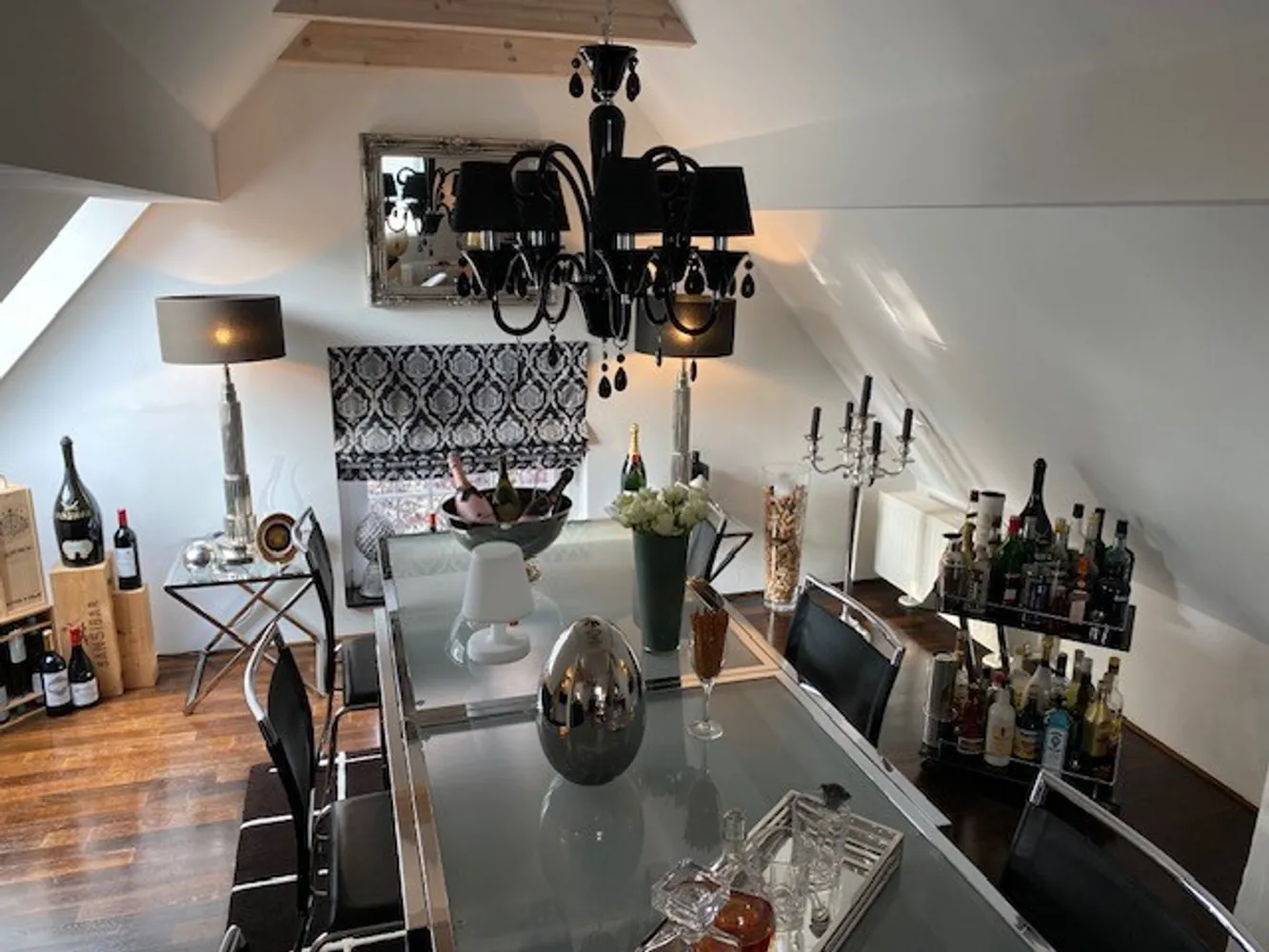 2 Zimmer Wohnung mit 74 m² in Duisburg – Bild 2