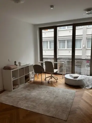 4 Zimmer Wohnung mit 143 m² in München – Bild 5