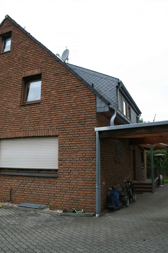 4 Zimmer Wohnung mit 120 m² in Krefeld – Bild 1