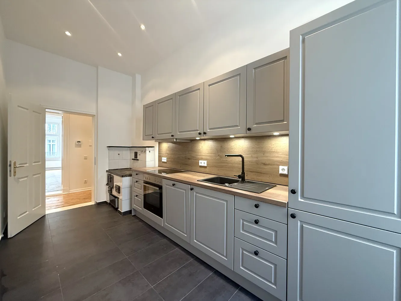 3 room apartment with 110 m² in Berlin – Photo 6
